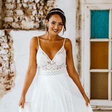Logo-of-HochzeitshausStruck-hiring-for-jobs-in-Deutschland-on-GrabJobs