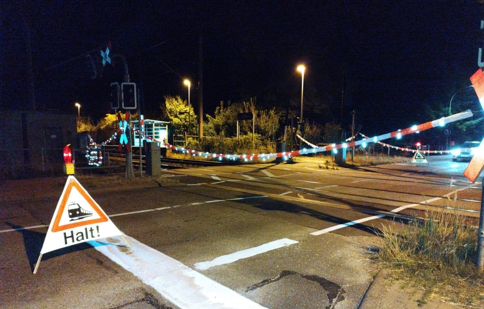 KUBE CON safety GmbH | Gelsenkirchen (Gelsenkirchen): Sicherungsposten  (SiPo) (wmd) in der Gleisbausicherung - bis zu 17€Std.