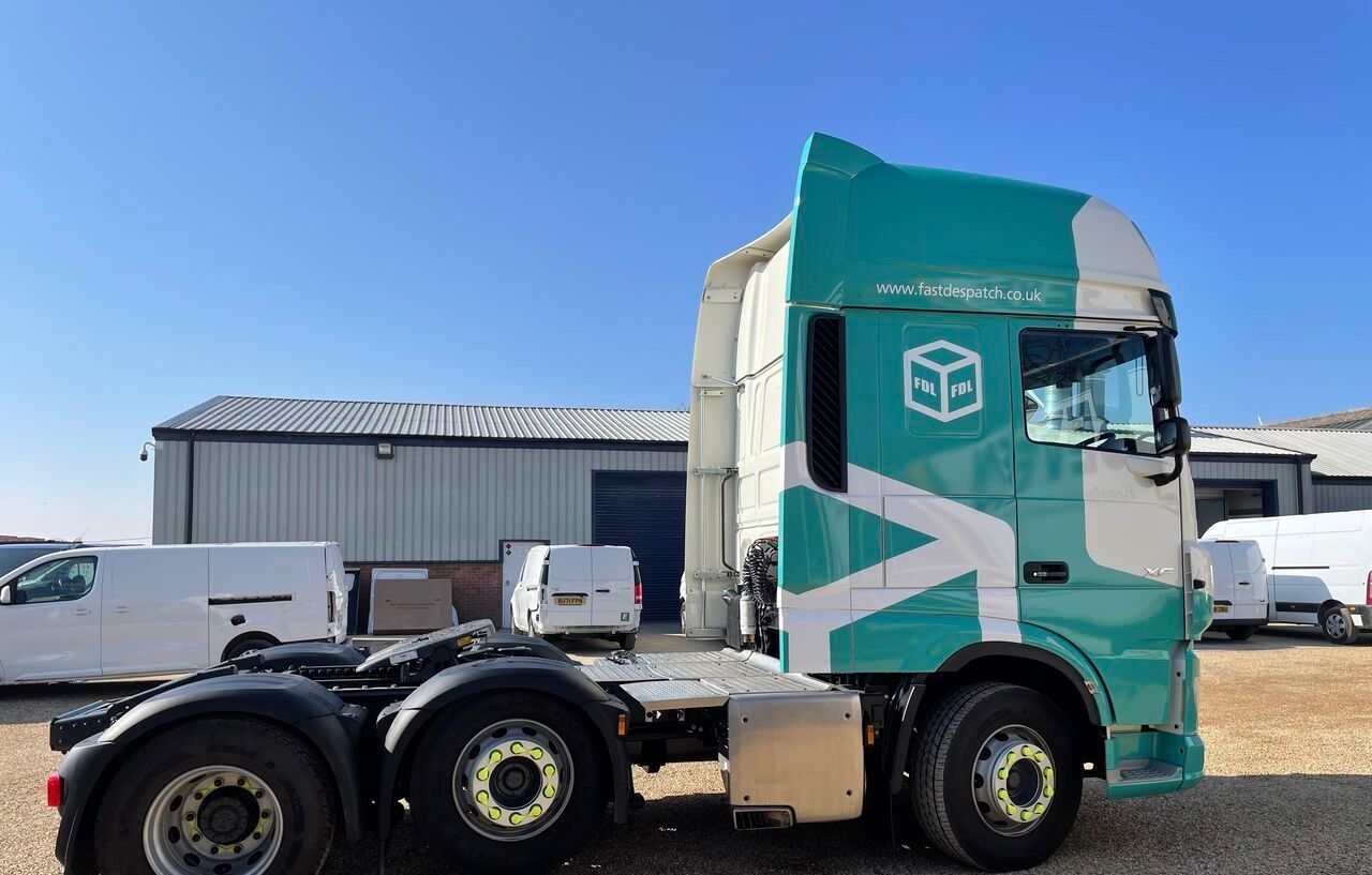 Fast Despatch Logistics BV (Rotterdam): Chauffeur CE dagdienst Container  vervoer